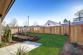 How Do Fence Contractors Ottawa Avoid Landscaping Damage?