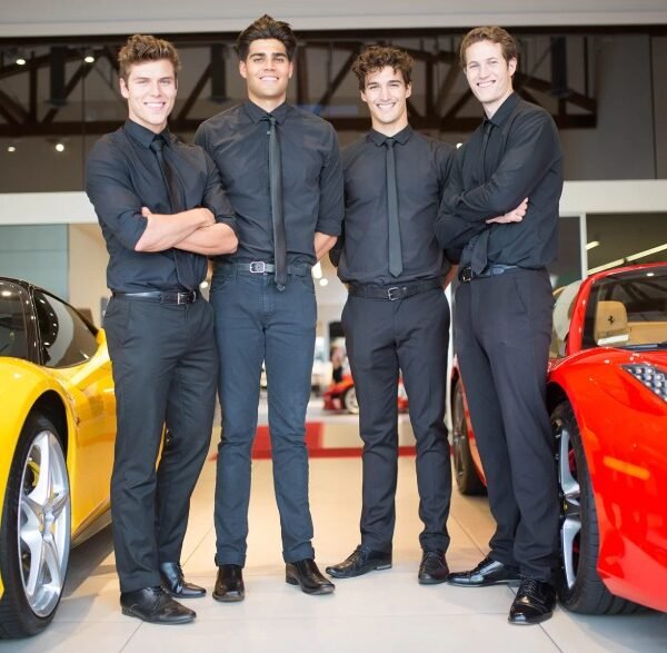 Why Multilingual Staff from Runway Waiters Give You a Global Edge